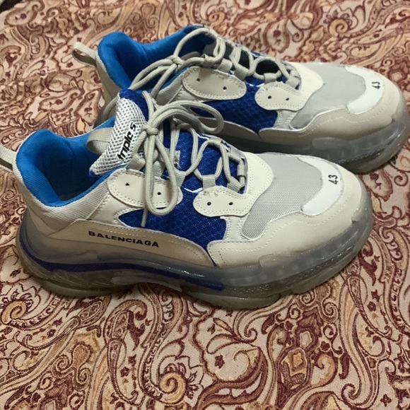 Balenciaga Triple S - Picture 3 of 4